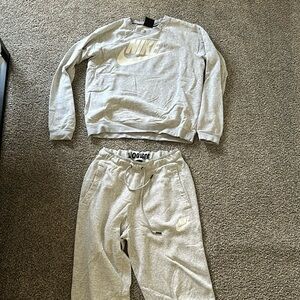 Nike Gray Sweat Set